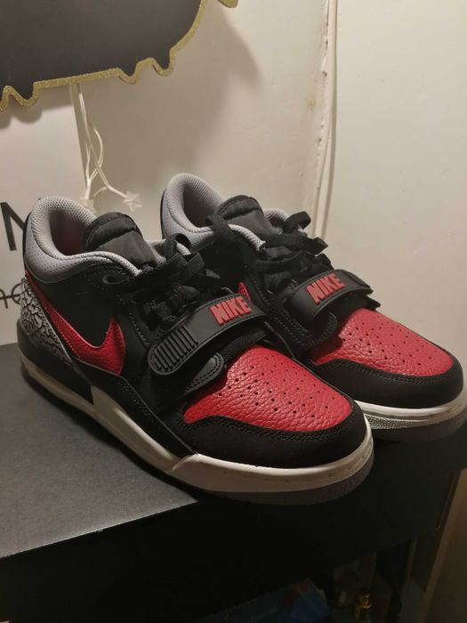 Nike Jordan air legacy low mărimea 40