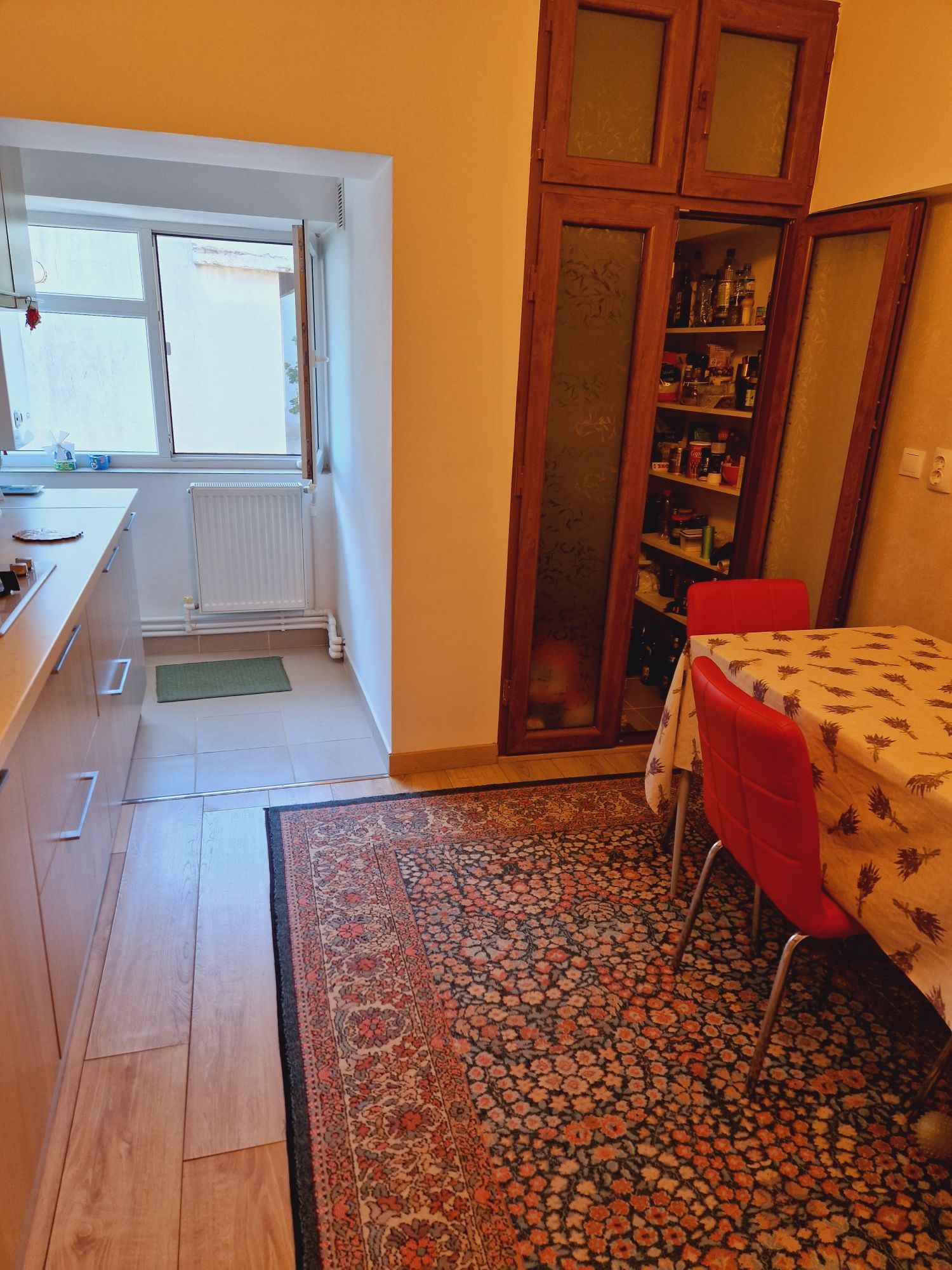PROPRIETAR ,Vand Apartament 4 camere, Bloc Modern , zona 0 Galati