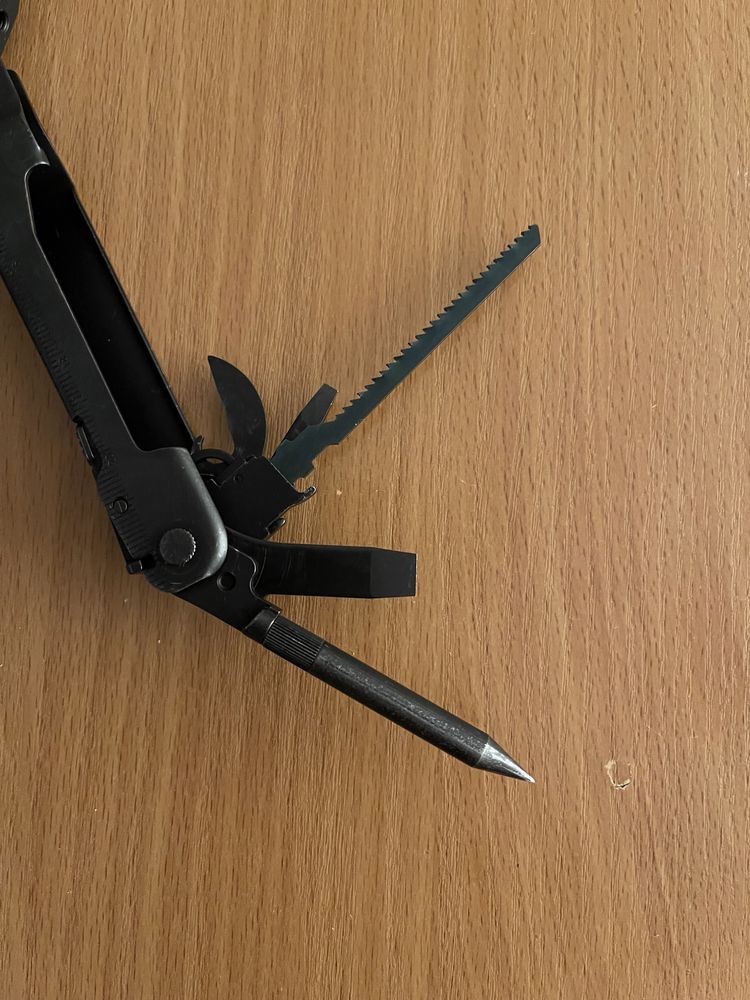 Leatherman SuperTool 300