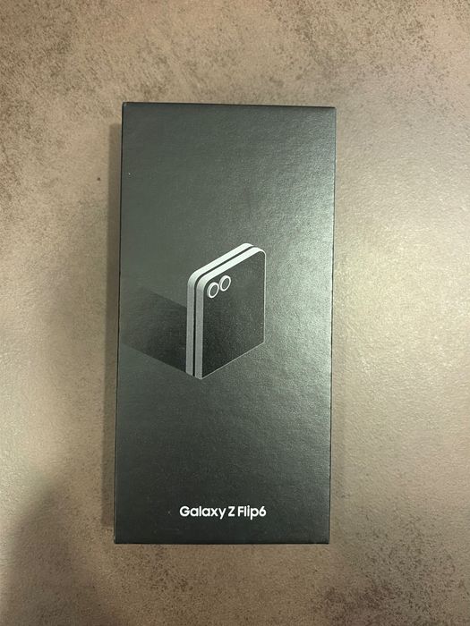 Samsung Galaxy Z Flip6