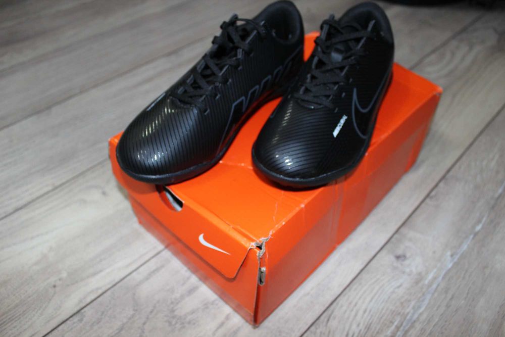 новые бутсы Nike Mercurial 35