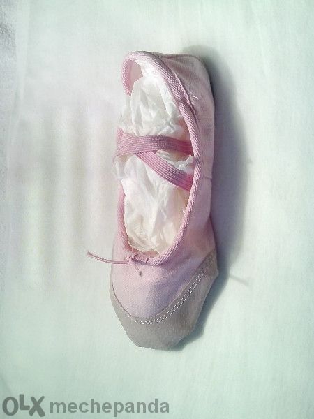 туфли за балет, гимнастика или танци за крак от15 см до