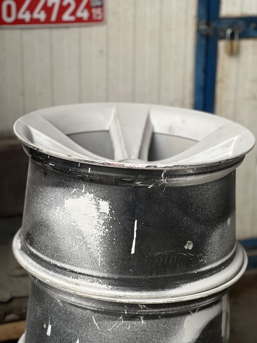 Jante style 128 r19 , 9j cu 10 j configurația concavă pentru e60