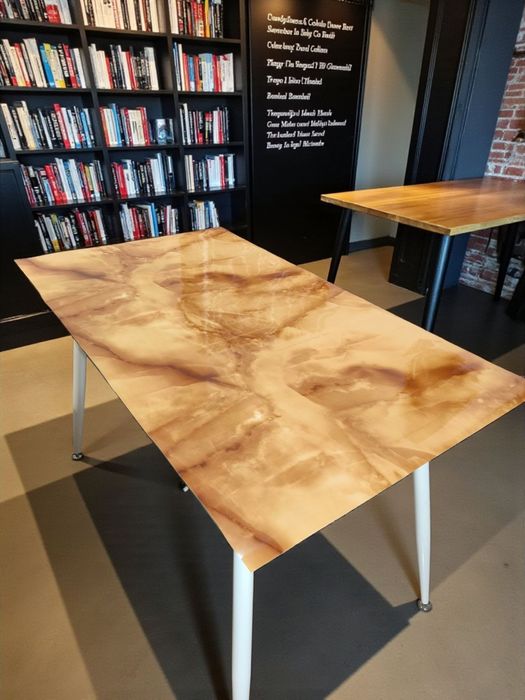 Цветни протектори за маса