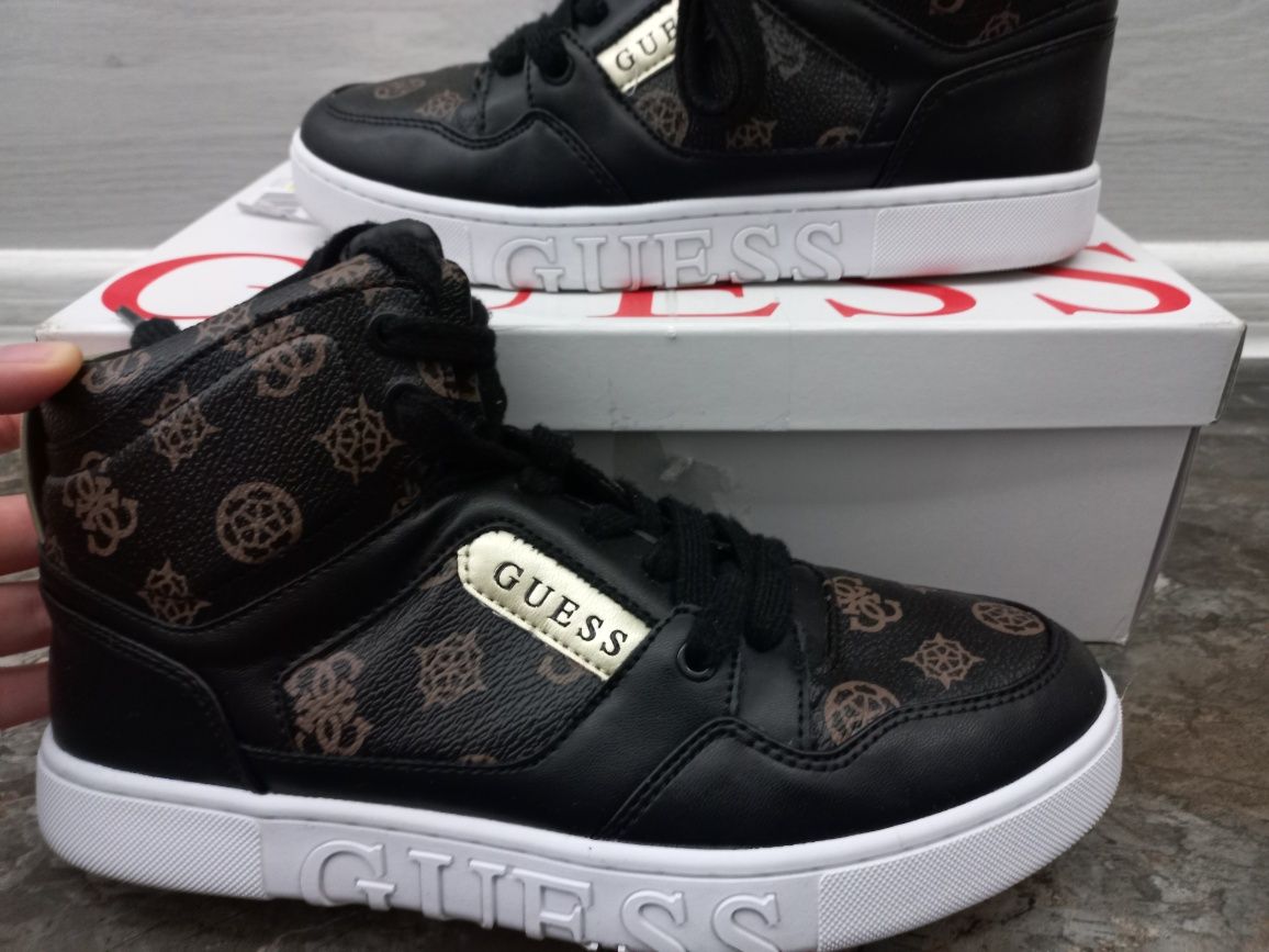 Обувки GUESS Justis2