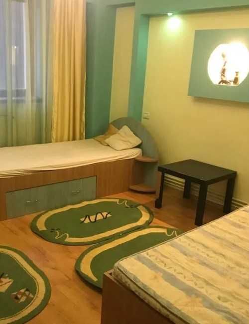 Дава се под наем Тристаен апартамент в Пловдив, Център - 75 кв.м за 204 € - Снимка #3