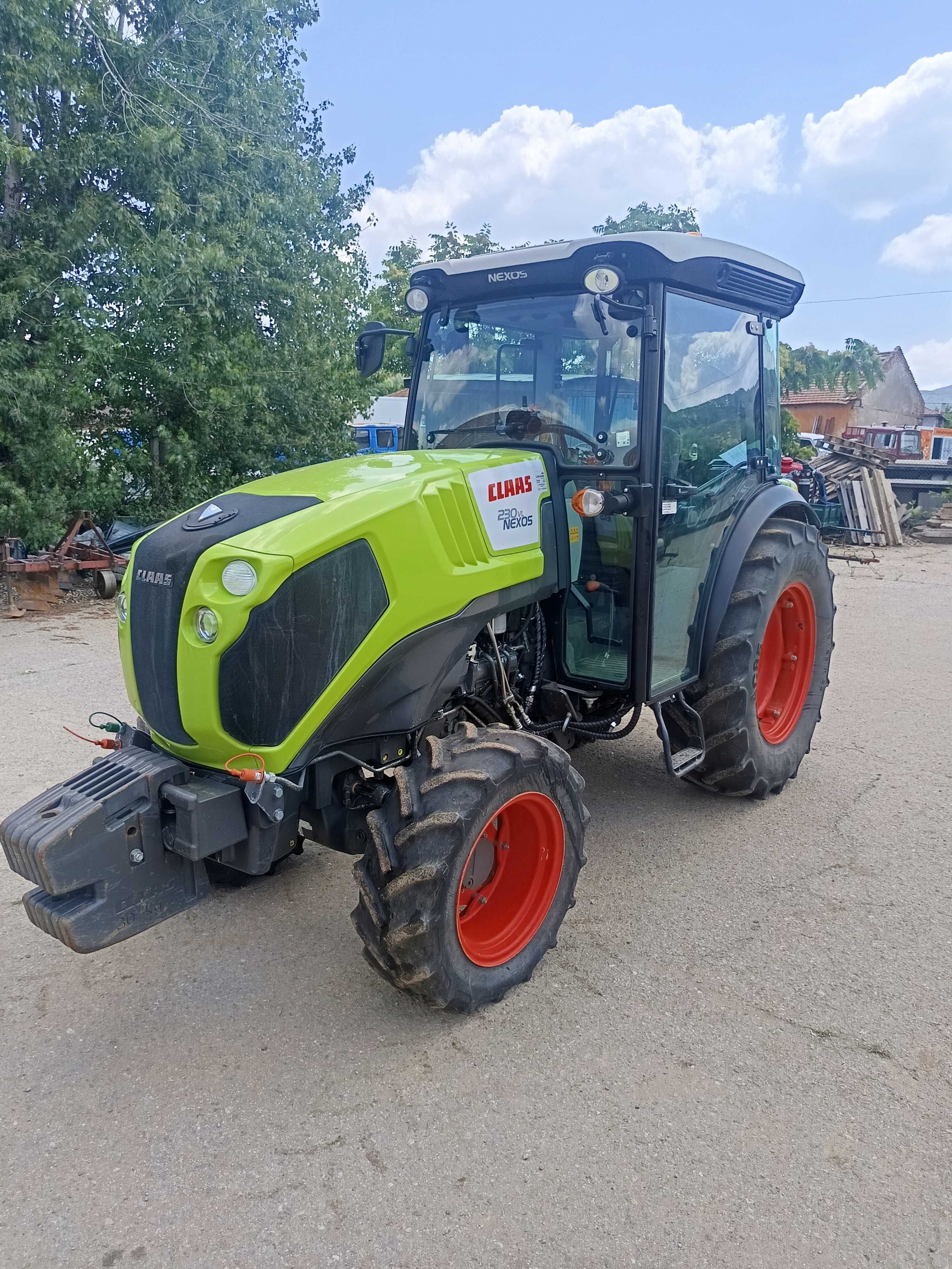 Продава лозаро овощарски трактор CLAAS NEXOS 230 VL