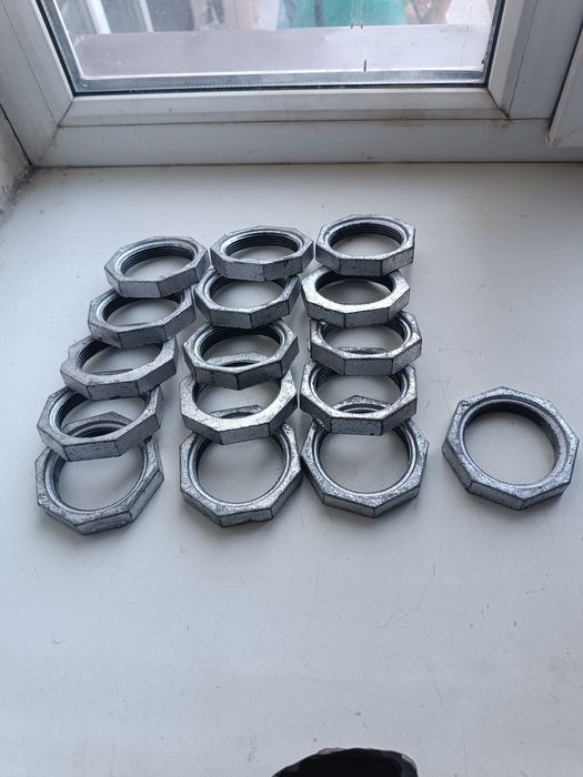 Контргайку диаметром 50