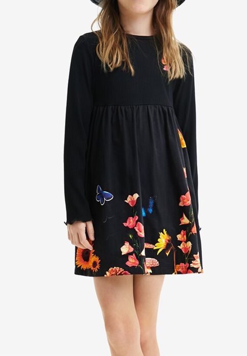 DESIGUAL момиче 152 см.