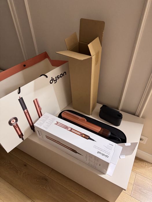 Dyson Airstrait NOU NEFOLOSIT