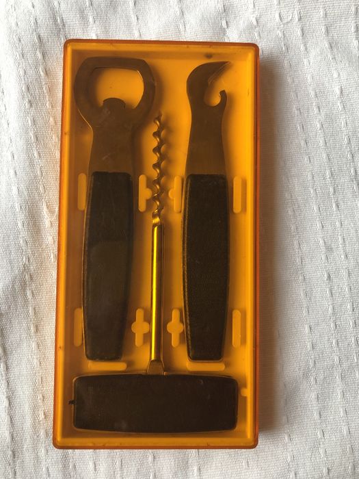 Комплект тирбушон отварачка