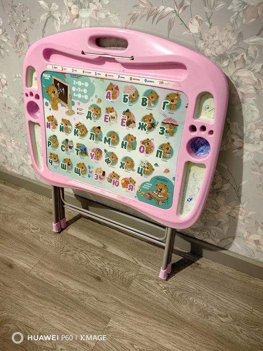 Продам детский стол