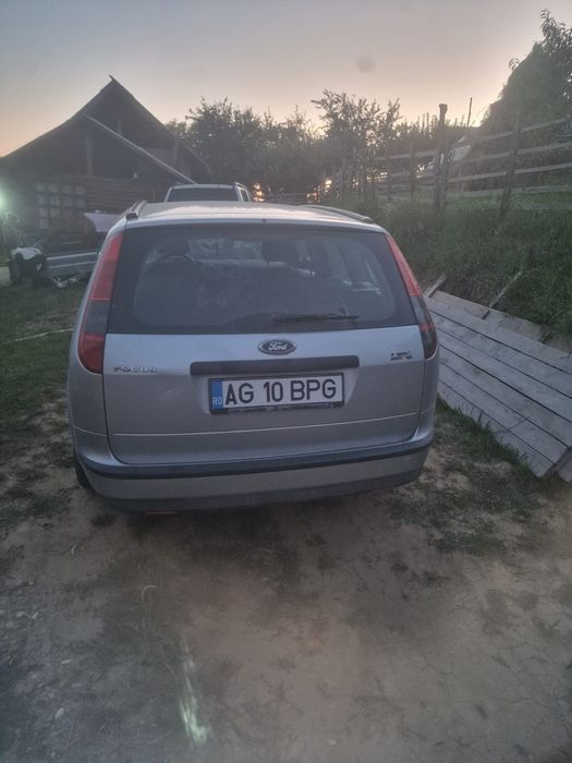 Vând Ford Focus 1.6 plus GPL