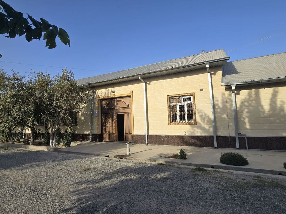 Уй Сотилади 8 сутих 6 Хона