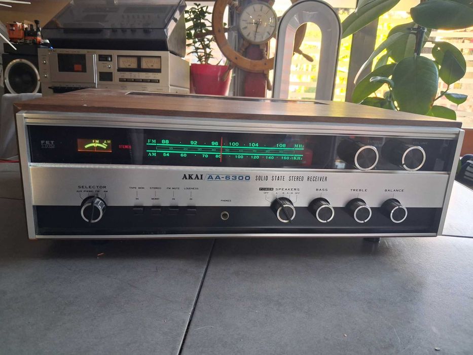 Akai AA-6300 stereo receiver