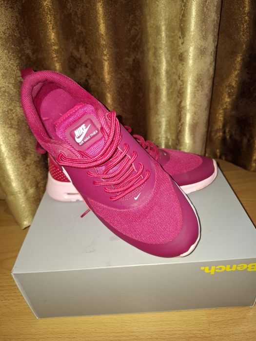 Adidasi Nike pt dama