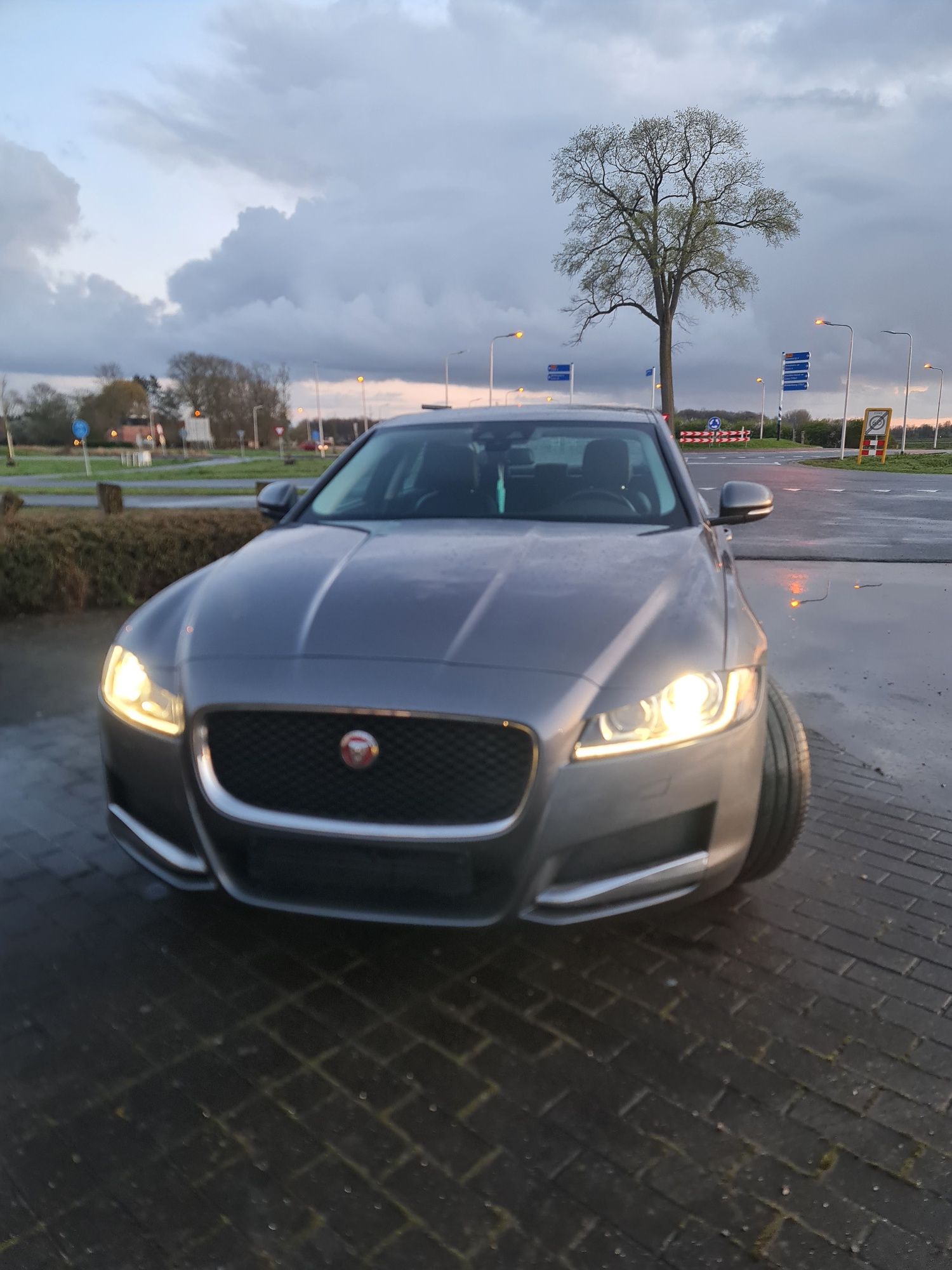 Jaguar xf 2018 euro6