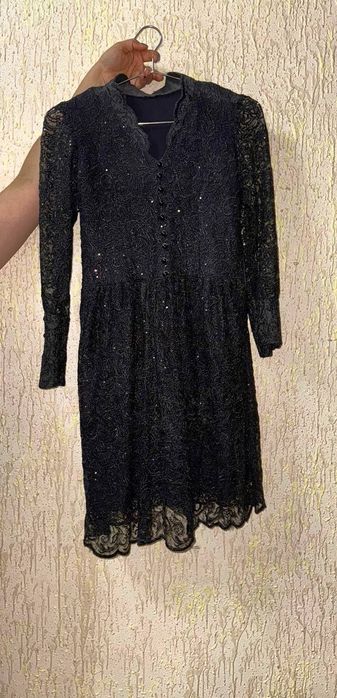 Продам вечернее платые.