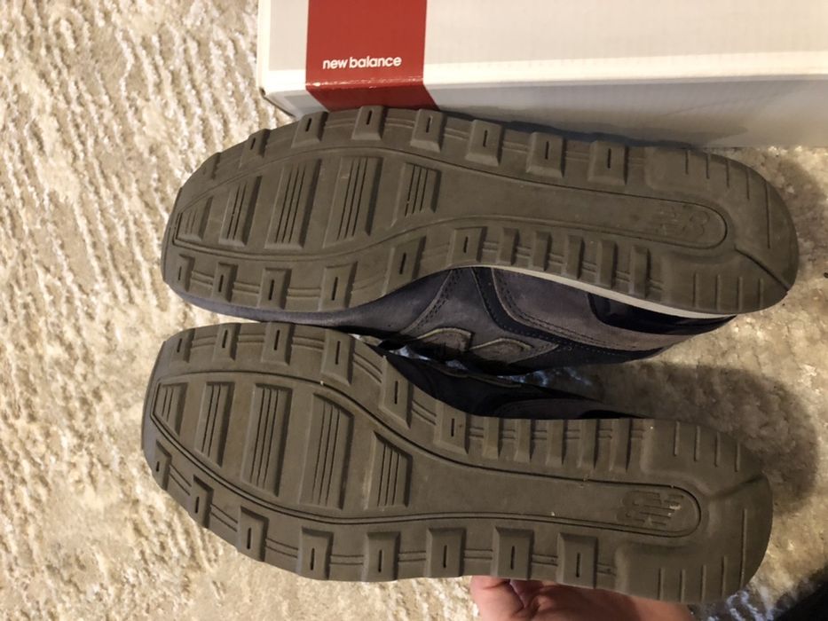 Adidasi dama New Balance pielea intoarsa bleumarin