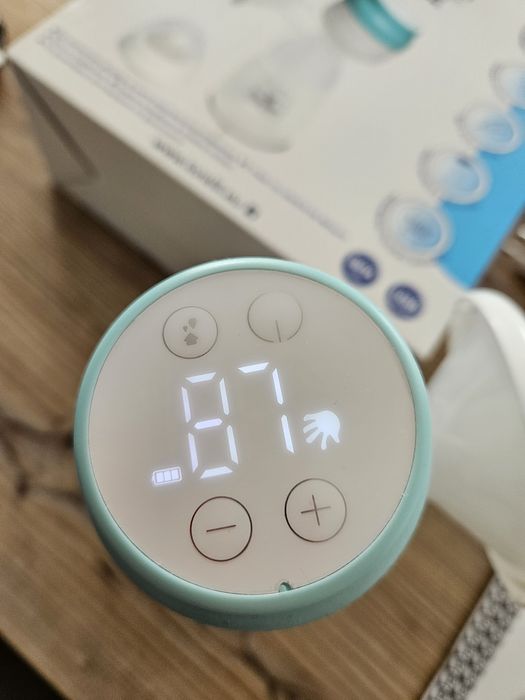 Pompă electrică pentru sâni