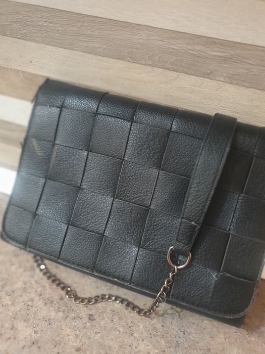 Vand genți dama in stare bună