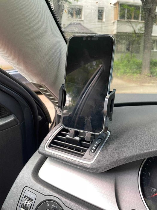 Suport pentru telefon auto