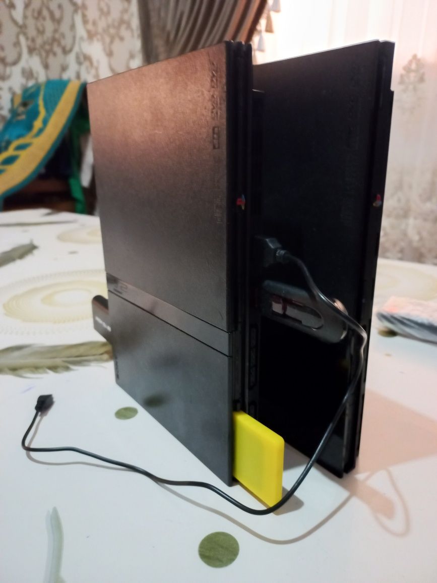 Playstation 2 slim сотилади. Bomba Patch 2025