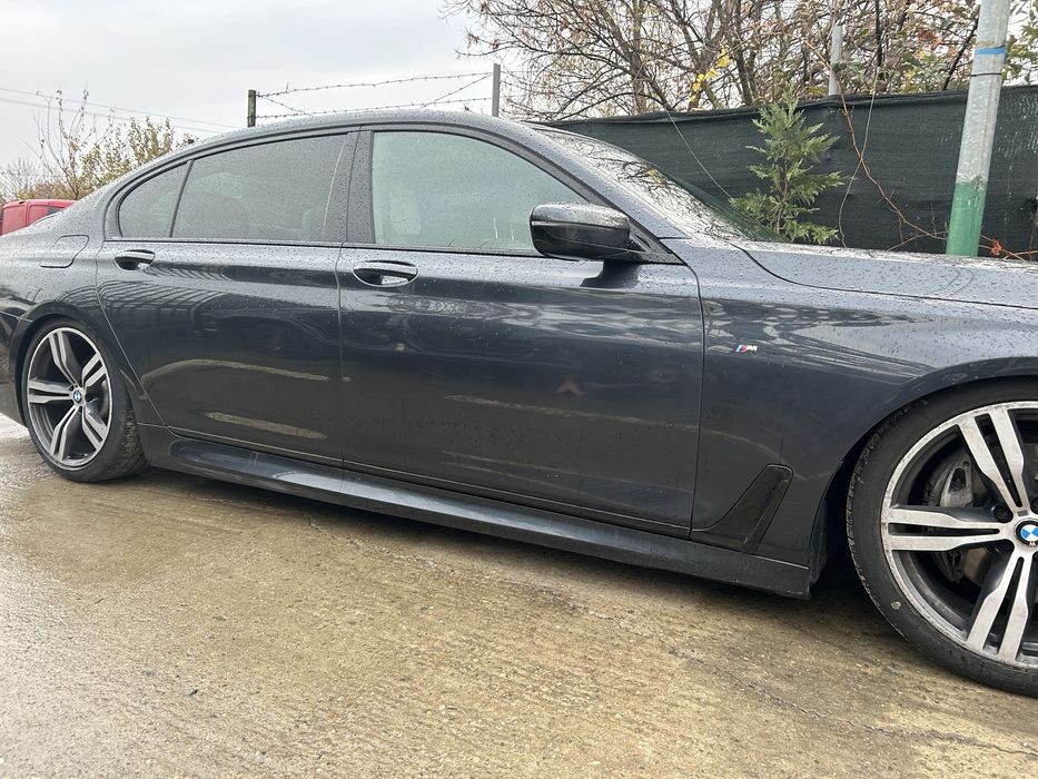 Ușă dreapta față BMW seria 7 G11, G12