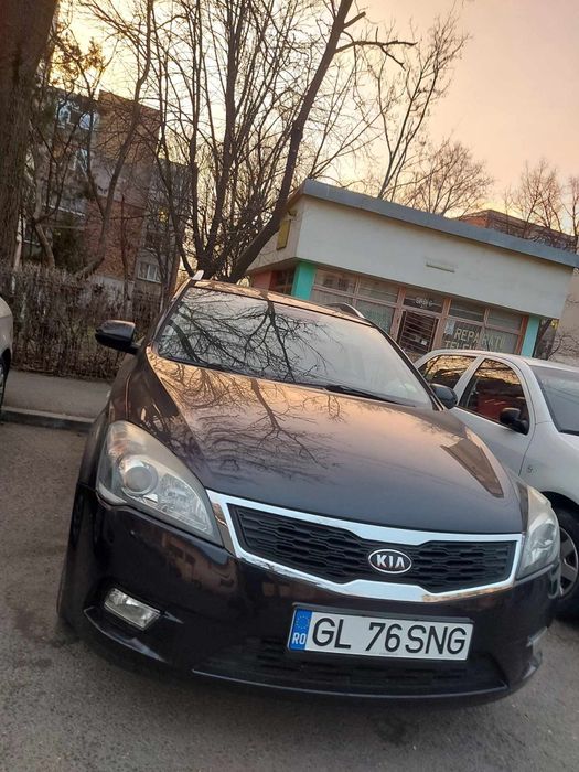 Vand Kia Ceed 2010 1.4  90 cai  model facelift