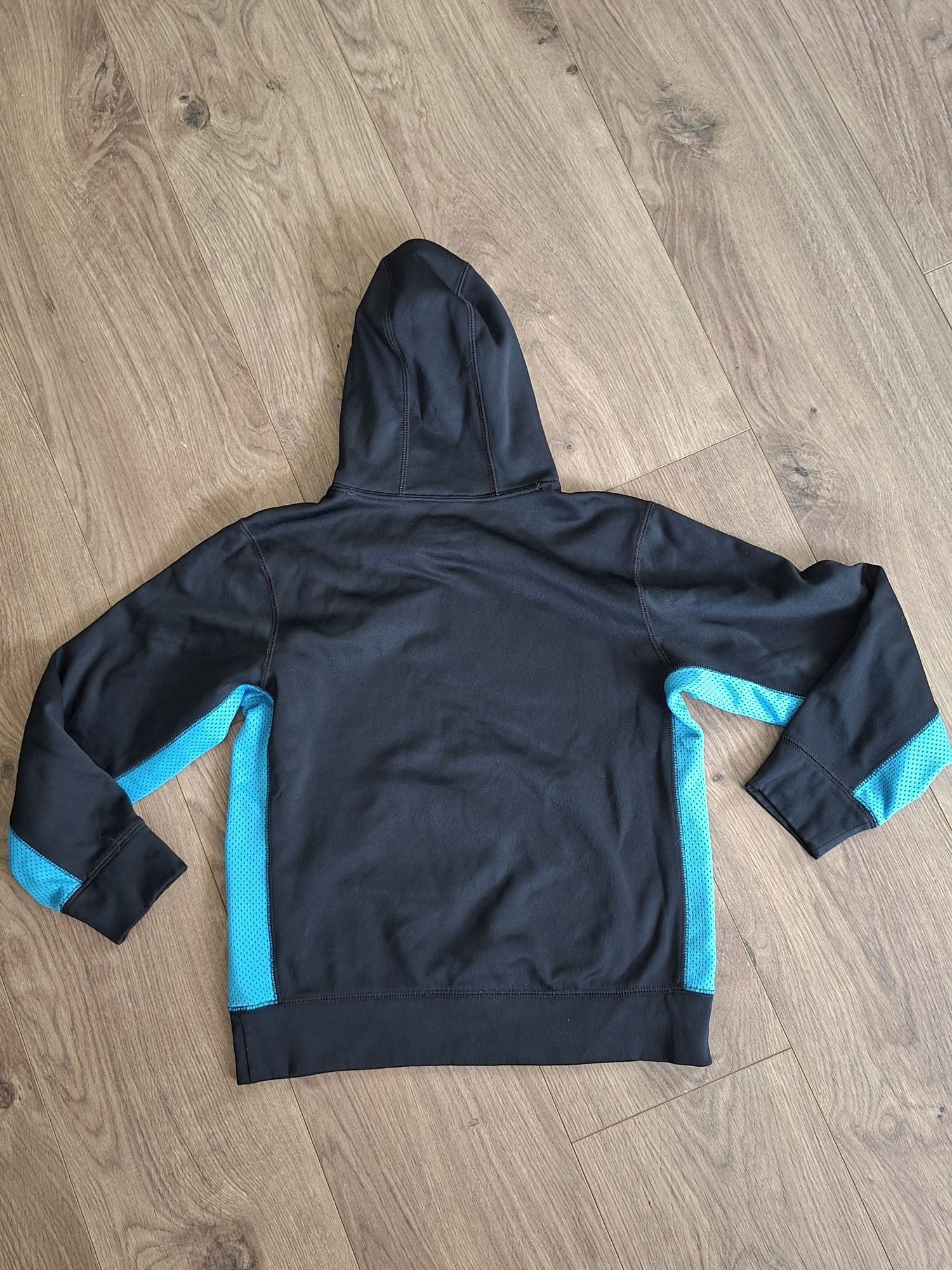 Оригинален суитчър Nike