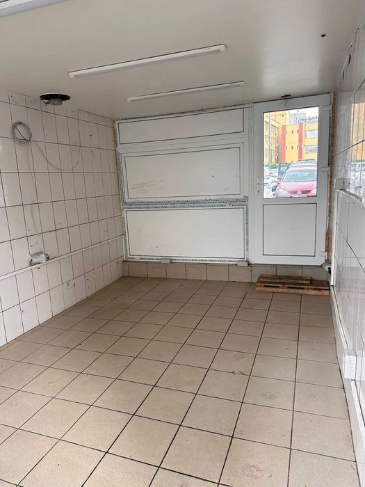 Spațiu comercial de închiriat ,Piața 700, Timișoara