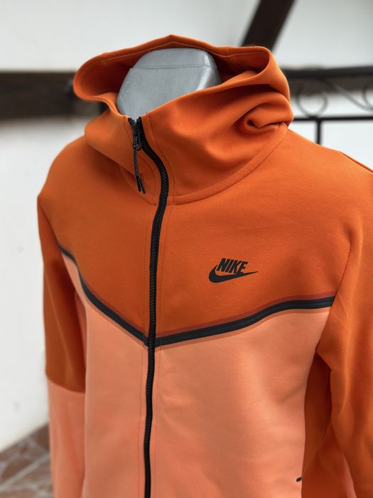 Nike tech fleece orange top оранжев Оригинален! CU4489-893