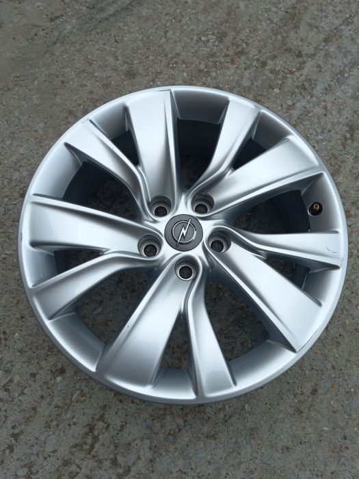 18.5x115 Opel Astra Gtc Opc Insignia Оригинални GM 7.5j et41 Без Криво