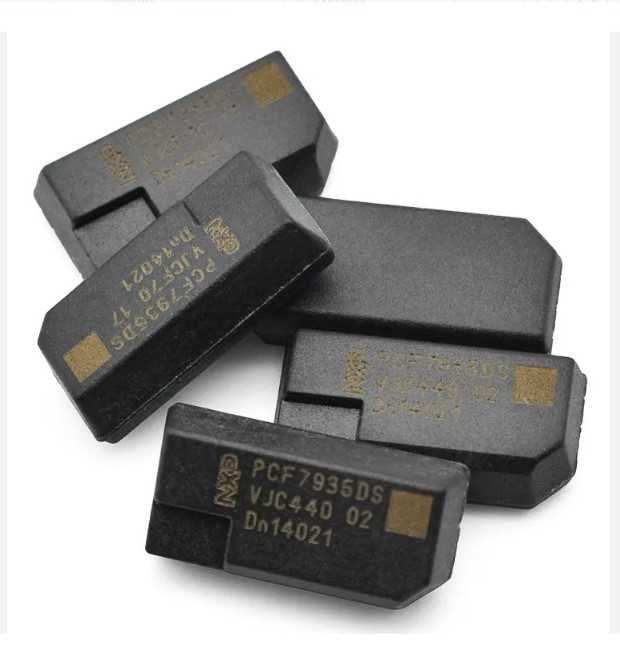 Оригинален транспондер (чип) PCF7935DS
