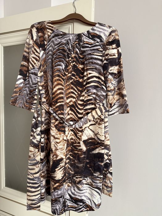 Платье красивое 1000 тг