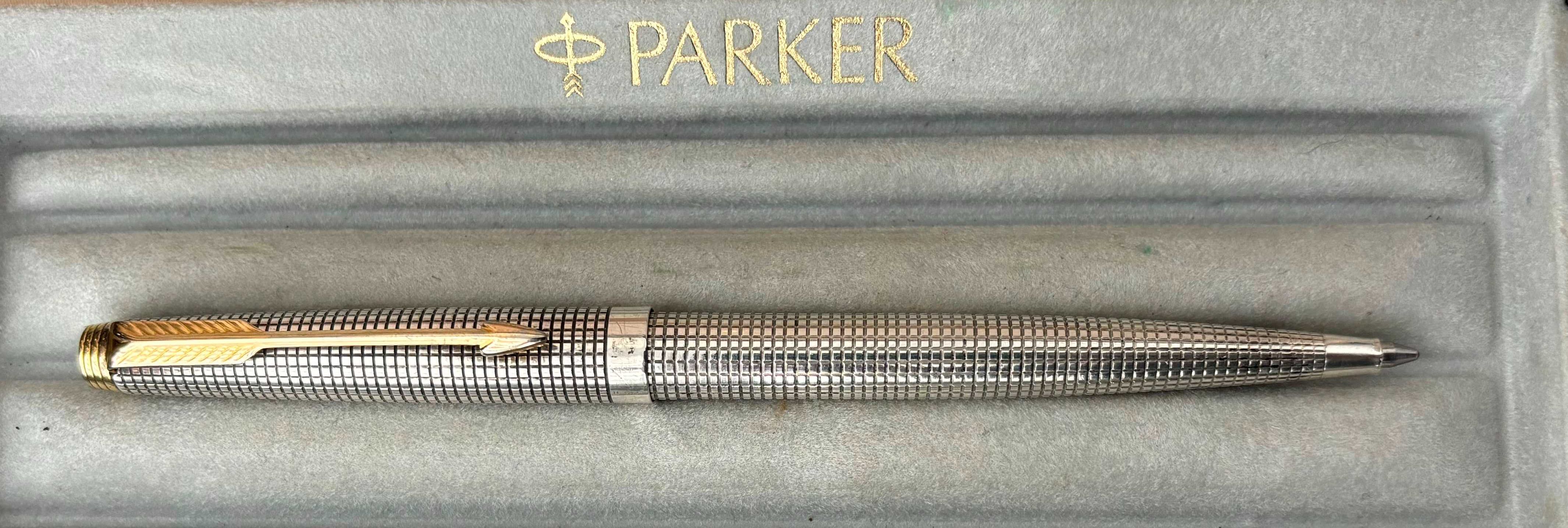 Parker Sonnet/ vermeil Royal Chiselled/argint/ sterling