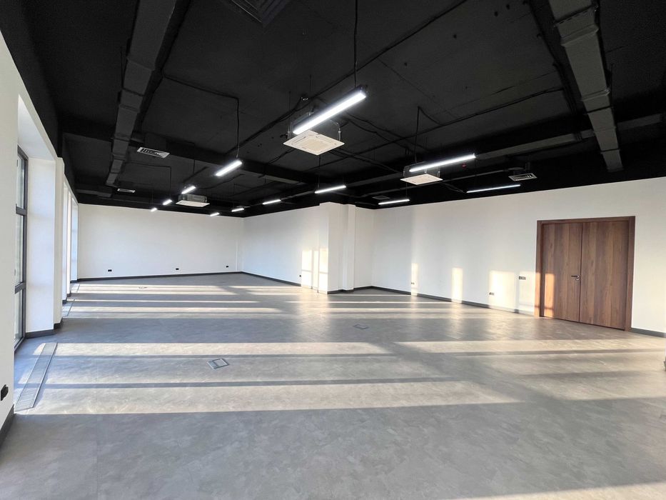 Продажа офисного этажа | 1061 кв.м. | Бизнес-Центр с готовым ремонтом