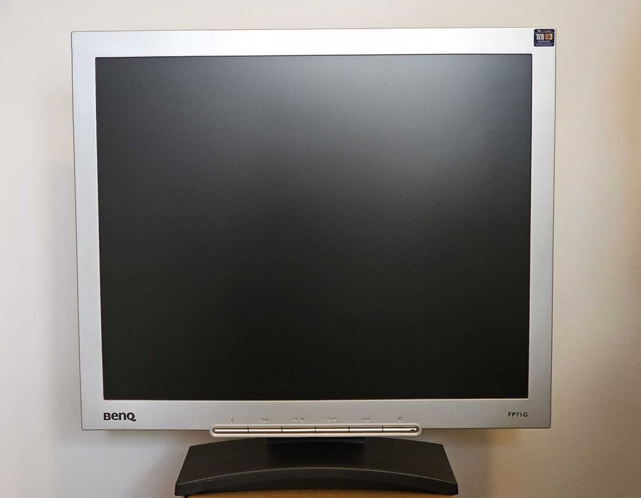 Монитор BENQ FP71G 17 инча