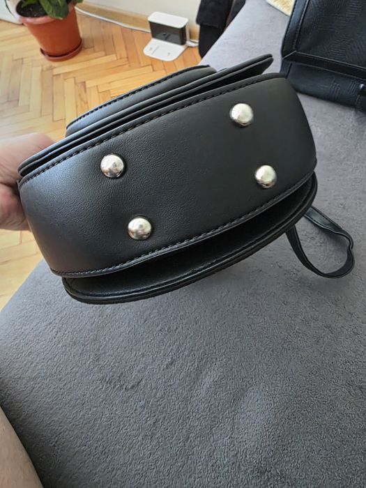 Дамски чанти David Jones