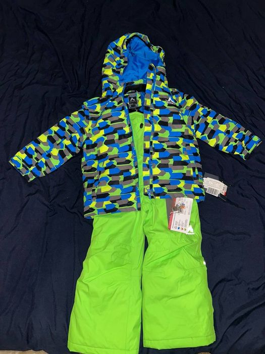 Продам детский комбинезон