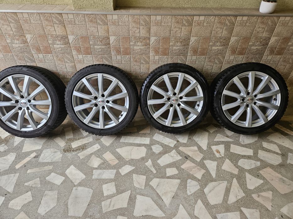 Vând sau schimb  jante  Platin 17' echipate cu anvelope M+S!