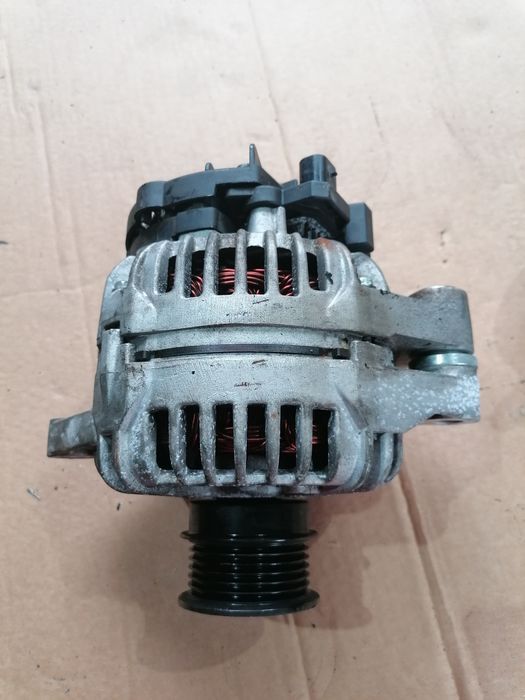 Alternator generator Opel Zafira B 1.9 cdti 120 cp 88 kw Z19DT