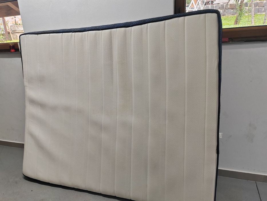 Saltea din cocos cu memori 160 x 200 în stare  buna