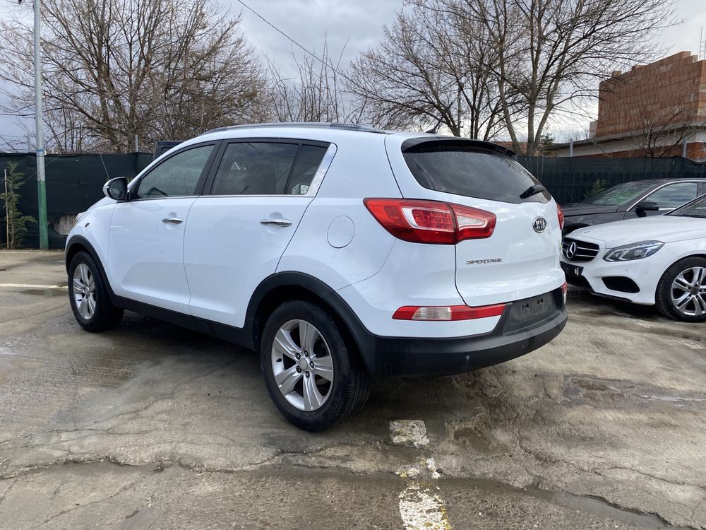 Panoramic , trapă Kia Sportage 2012