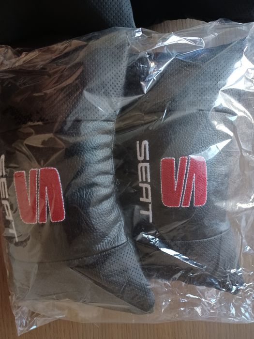 Продавам възглавнички за всякакви модели автомобили