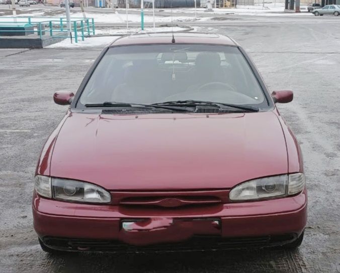 Автомобиль Ford Mondeo