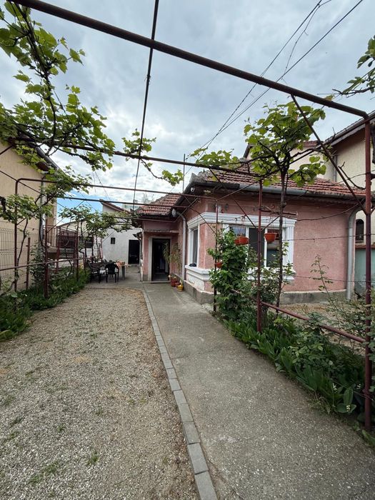 Casa de vanzare !