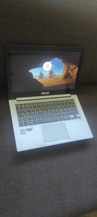 Ultrabook Asus i7 ecran HD touch