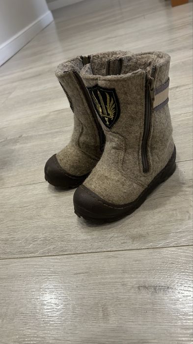 Отдам детские валенки 26 размер