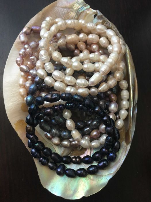 Bratara Perle cultura formata din 15 siraguri Cadou, ambalate frumos